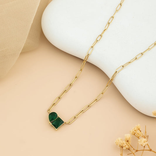 Green droplet loket with link chain
